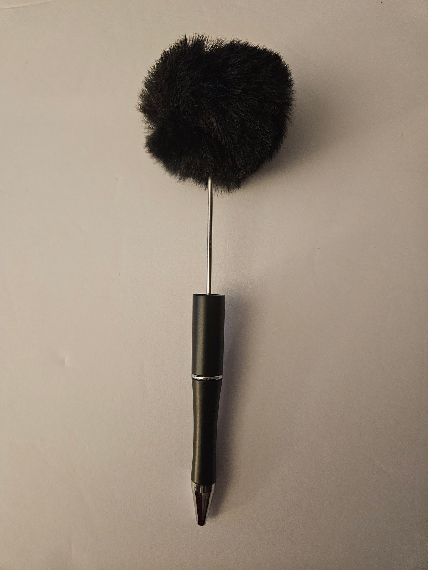 Custom beadable pen