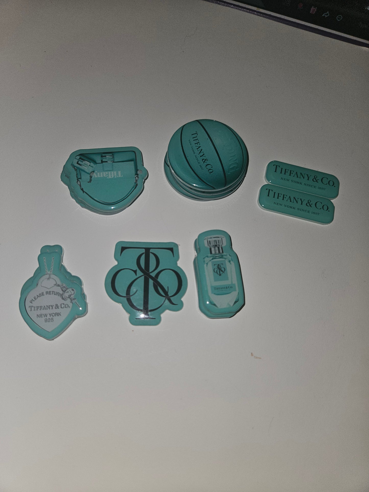 Acrylic flatback/topper